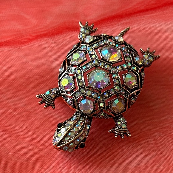 Jewelry - Colorful‎ Turtle Brooch with Gem Accents